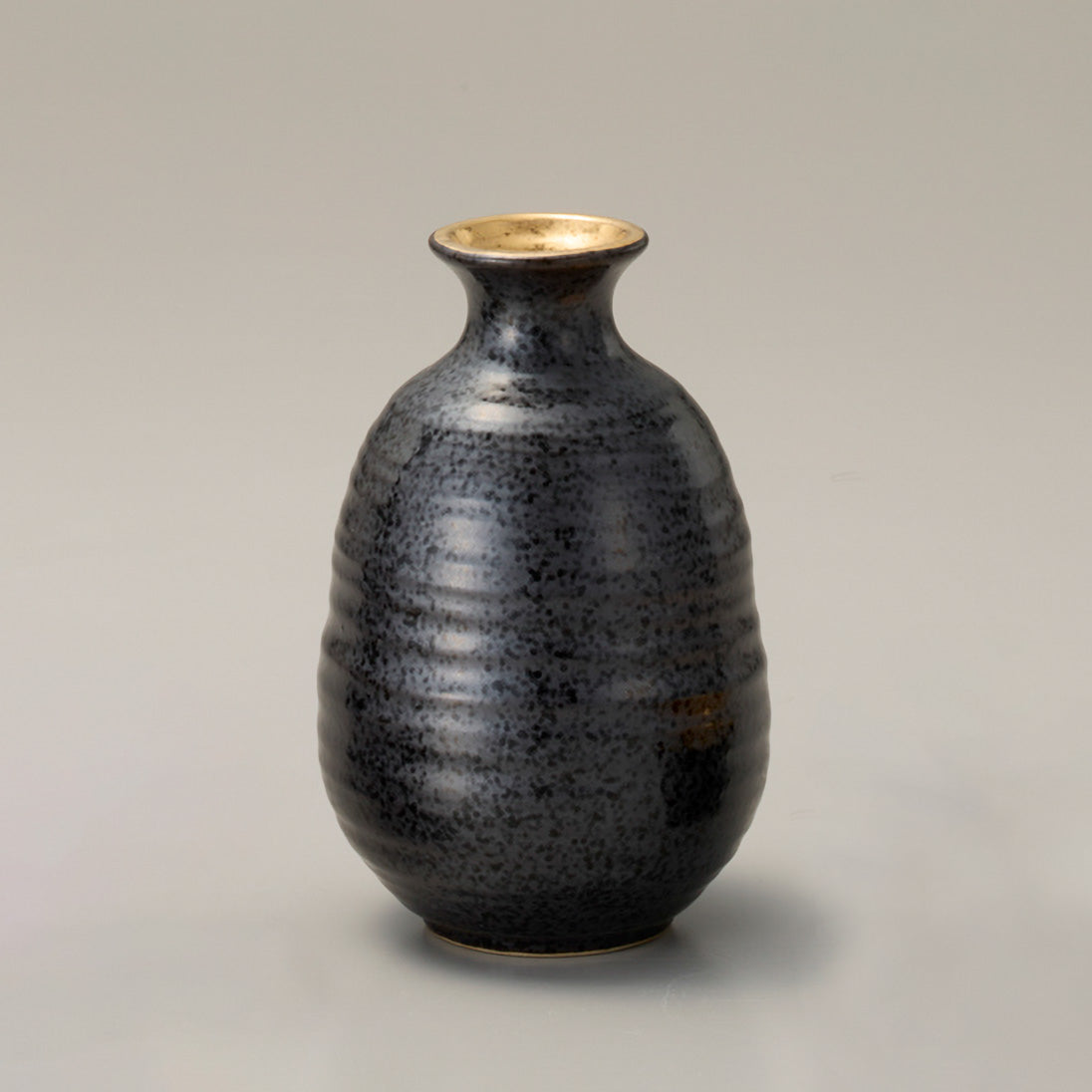 532-00019 黒釉金彩2合徳利
