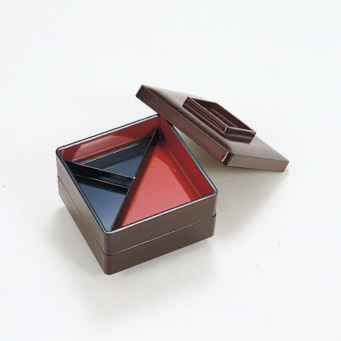 320-27321 勧修弁当 タメヘギメ内朱 2段<三角仕切付>