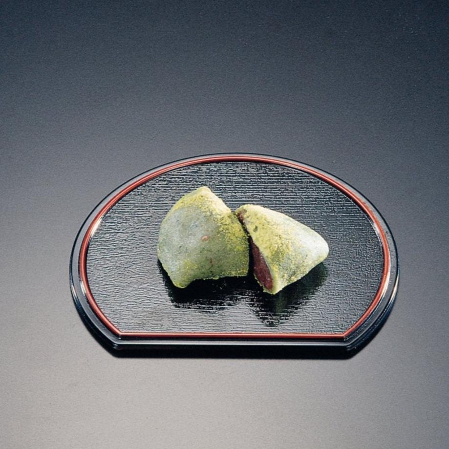 420-76011 半月小皿 <表>朱<裏>黒