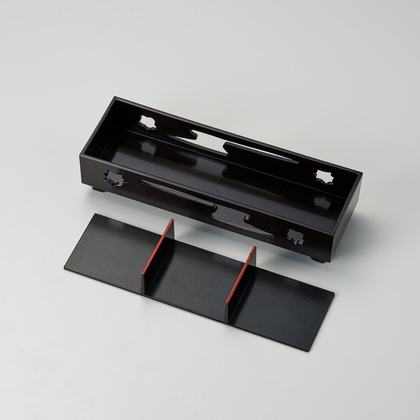 445-20002 3つ仕切 黒天朱