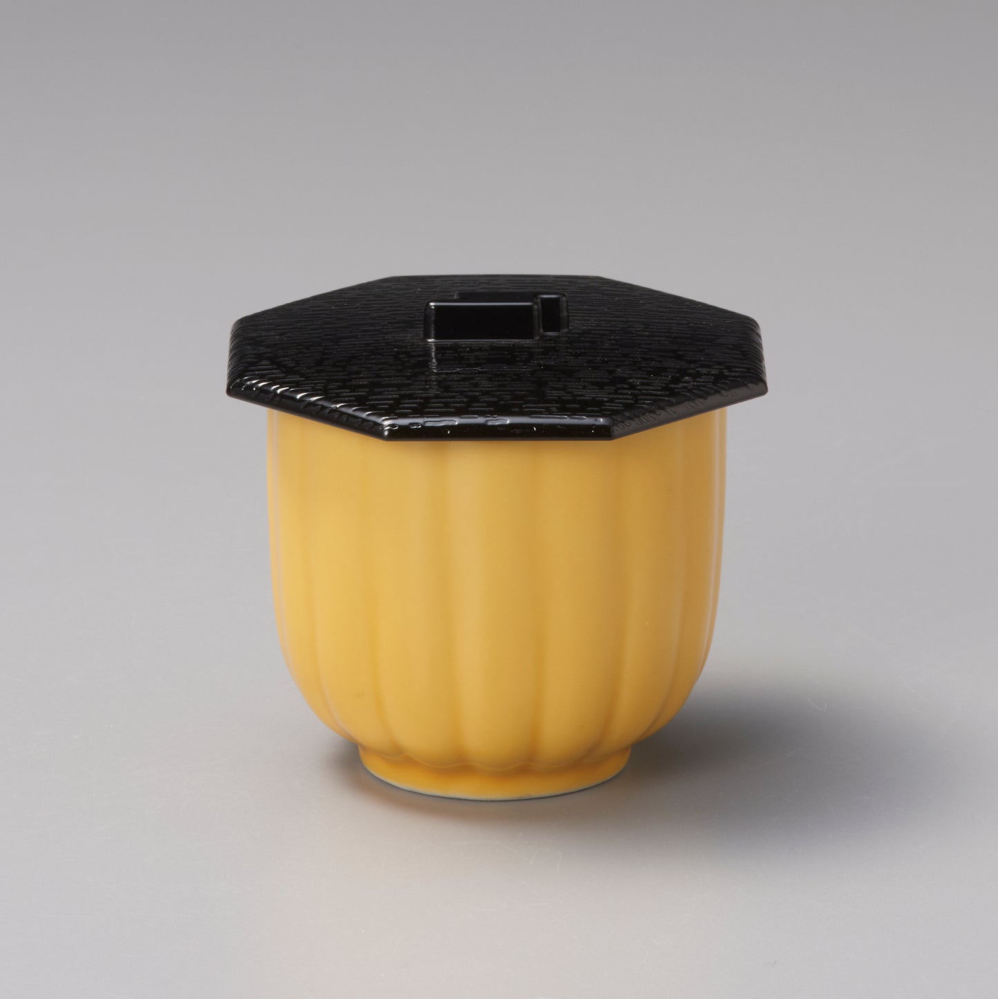 470-31012 8.5cm八角蓋 黒塗