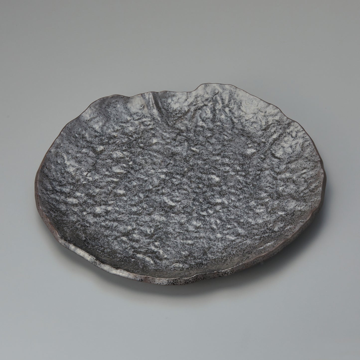 530-00159 変形丸大皿 黒