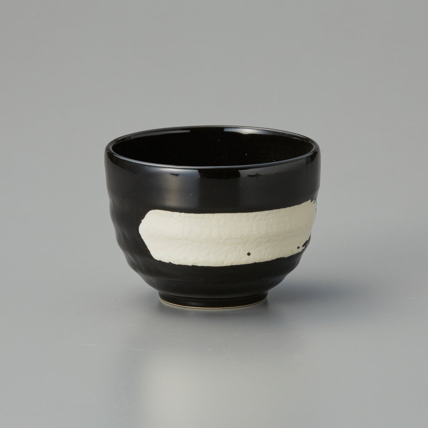 537-00035 刷毛目一福碗(黒)
