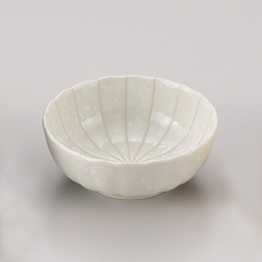 552-00033 粉引十草菊型35鉢