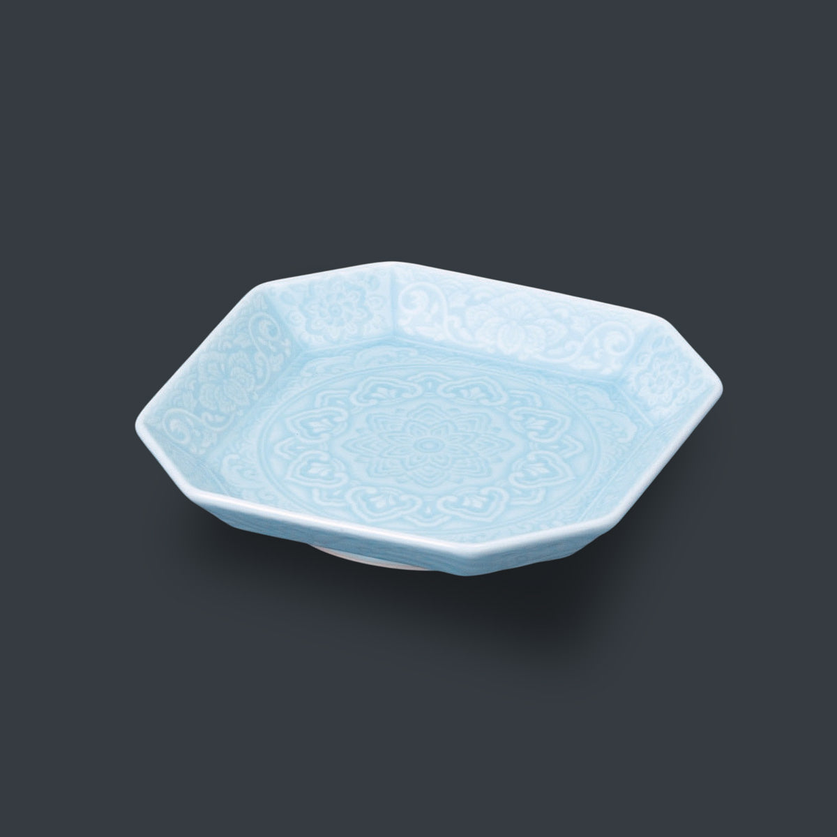 707-10330 青磁彫刻八角銘々皿