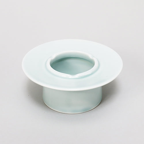 000-637 青白磁4.5寸灰皿