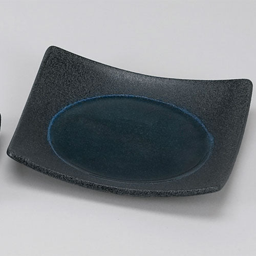 526-023700080 黒碧正角皿(中)