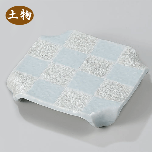 534-00062 市松青磁ラスター四ツ曲げ4.3寸皿