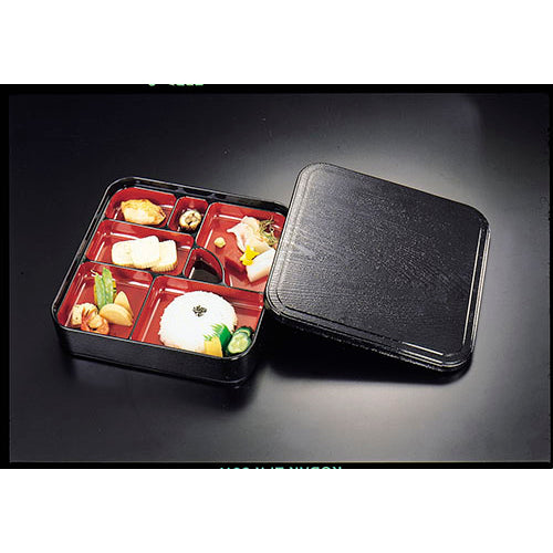 320-61211 修学弁当<朱天黒6つ仕切付>