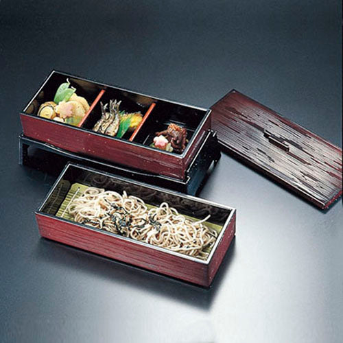 320-29721 小倉弁当2段 タメ内黒<3つ仕切、台付>