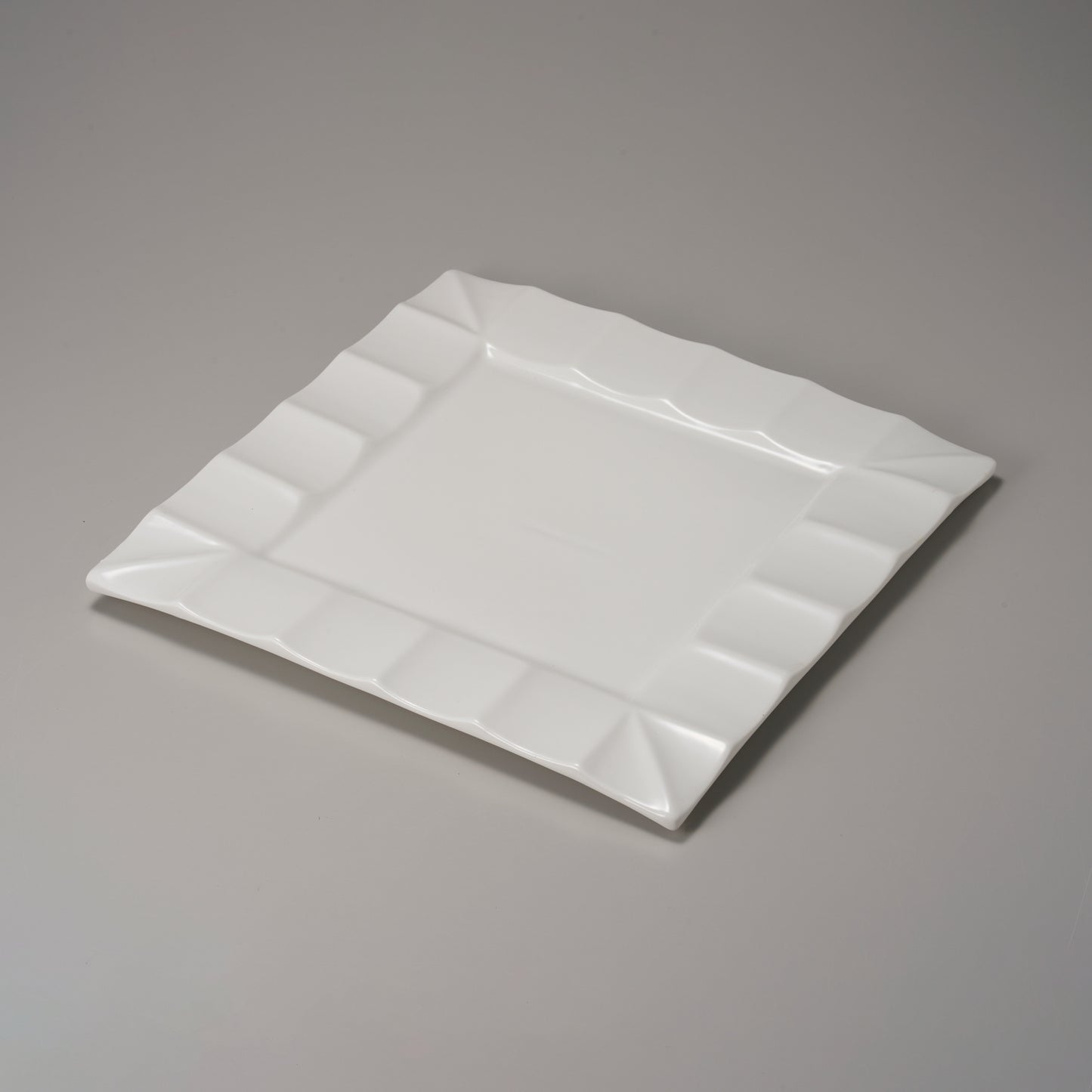 レリーフスクウェアプレート