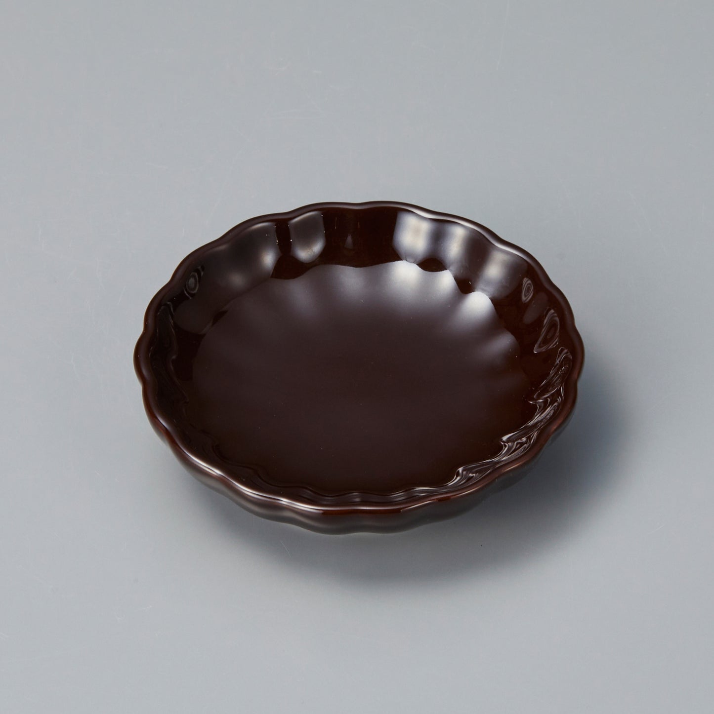 077-94　茶釉菊割小皿