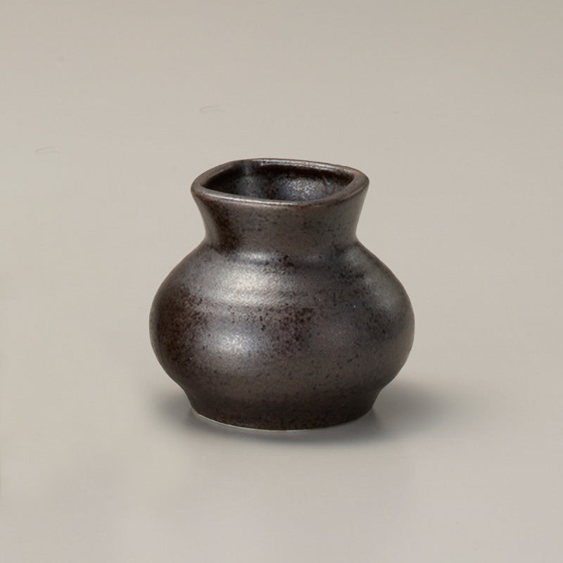 554-00009　鉄釉　楊枝入