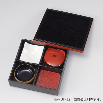 300-18221　花見松華堂<身・蓋>