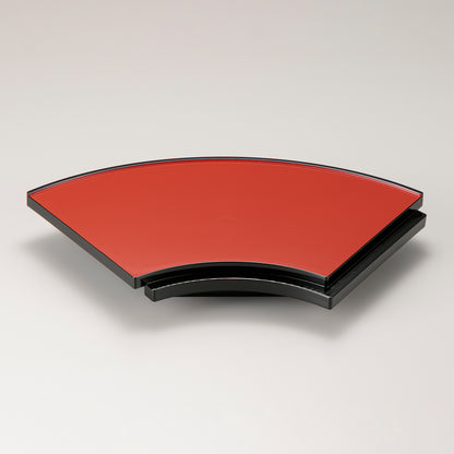 435-42221　扇面段付三宝　朱渕黒