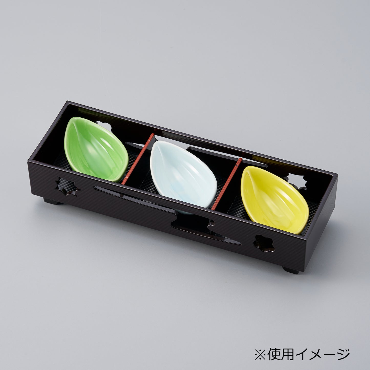 445-20002　3つ仕切　黒天朱