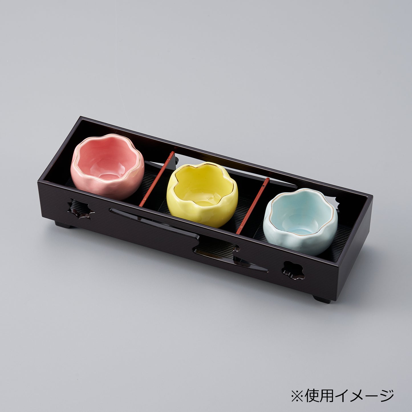 445-20002　3つ仕切　黒天朱