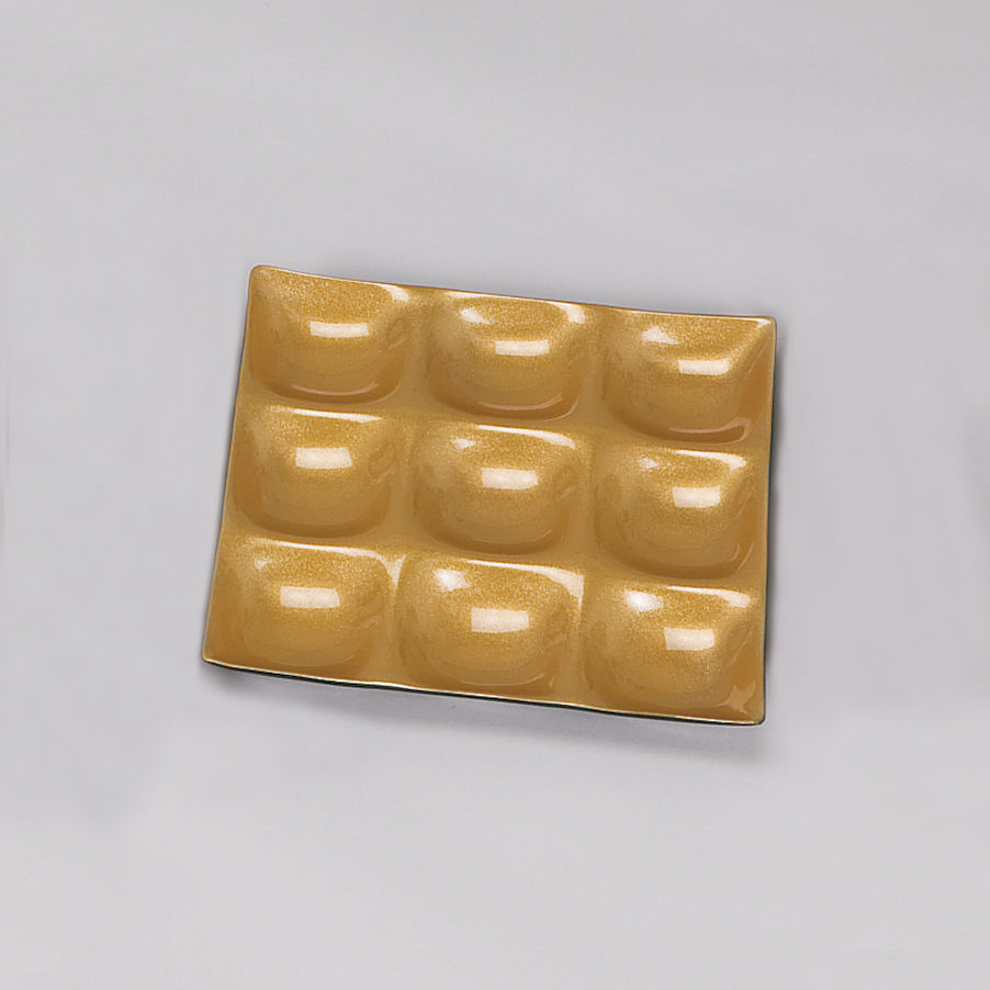 ナインプレート