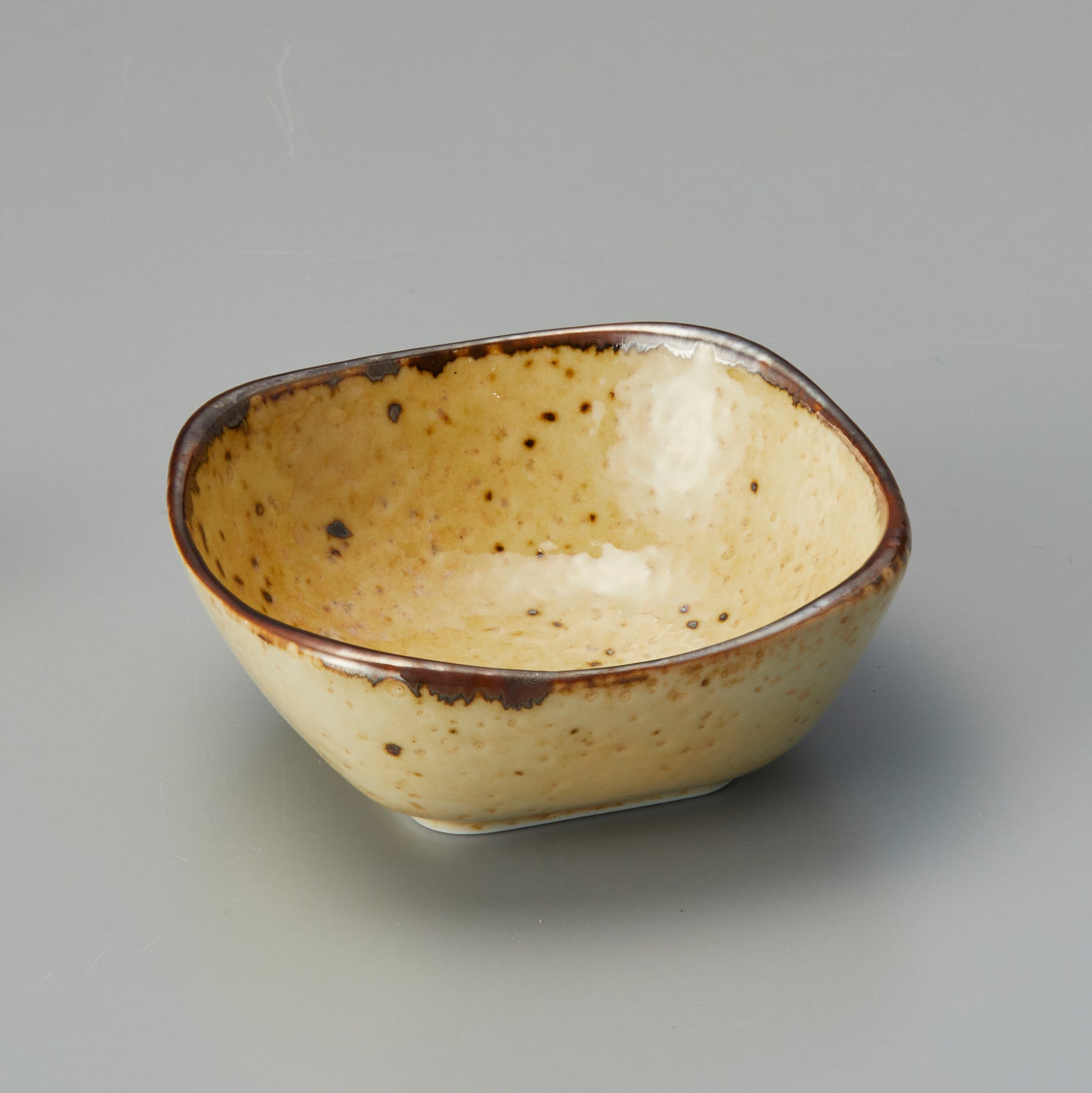 丸角おとおし鉢 – TOTALウェブショップ