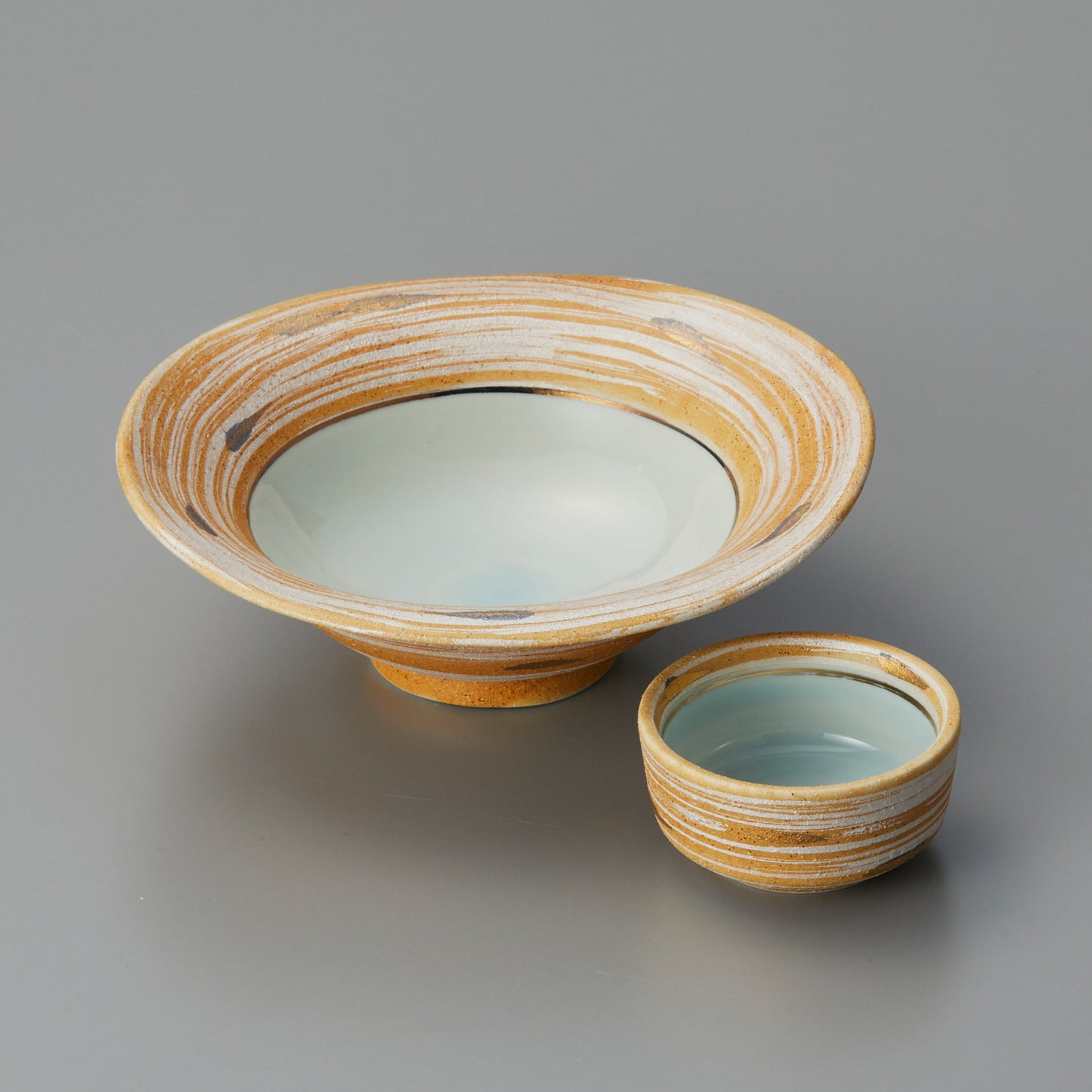 信楽金銀彩なぶり向付・丸千代久