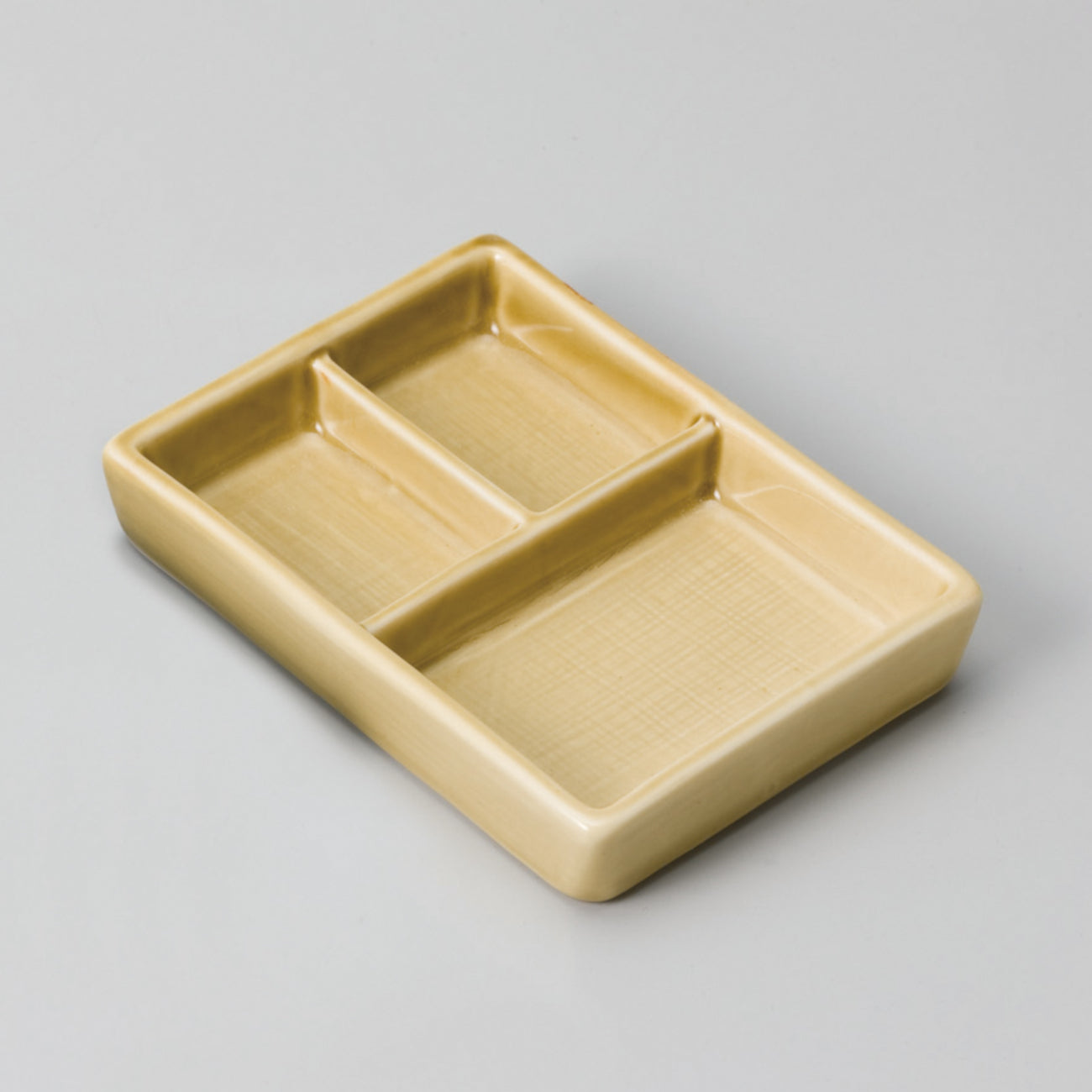 610-13012　T型三点薬味皿　黄土