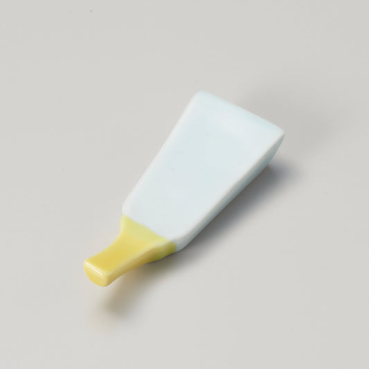 610-32270　長扇子箸置 青磁