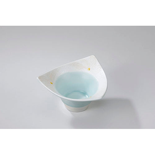 535-00086　青磁ラスター三角小付